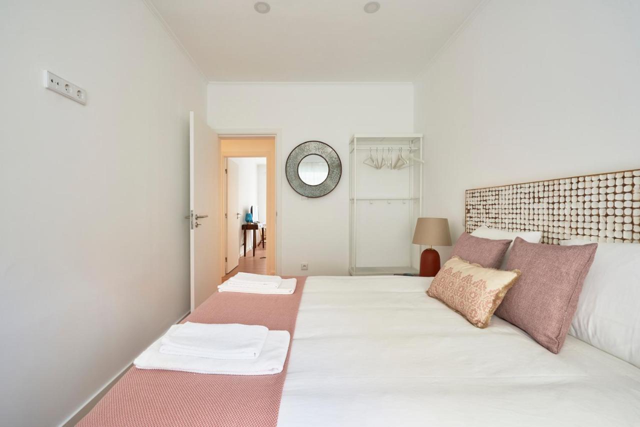 Belém Light Filled Apt With Patio, By TimeCooler Lisboa Exterior foto