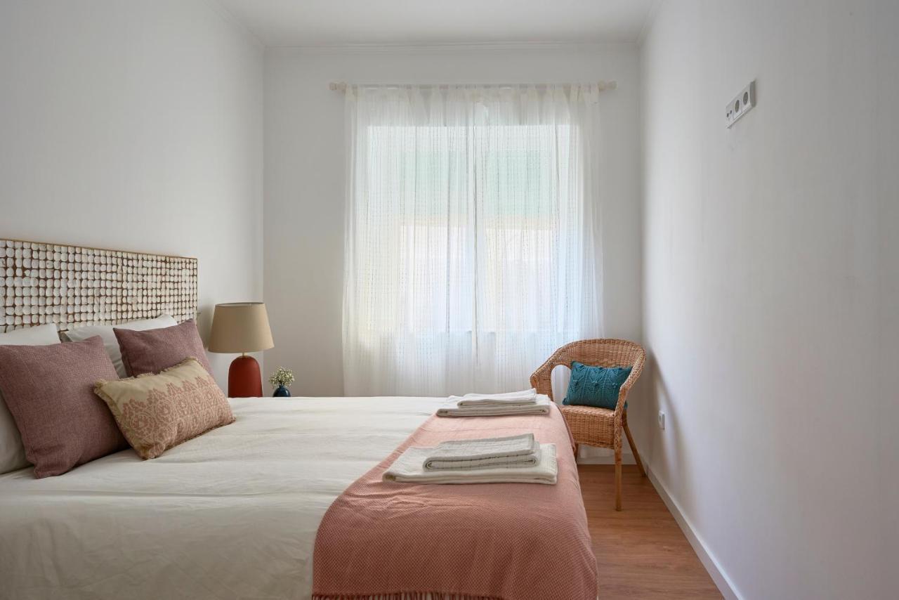 Belém Light Filled Apt With Patio, By TimeCooler Lisboa Exterior foto